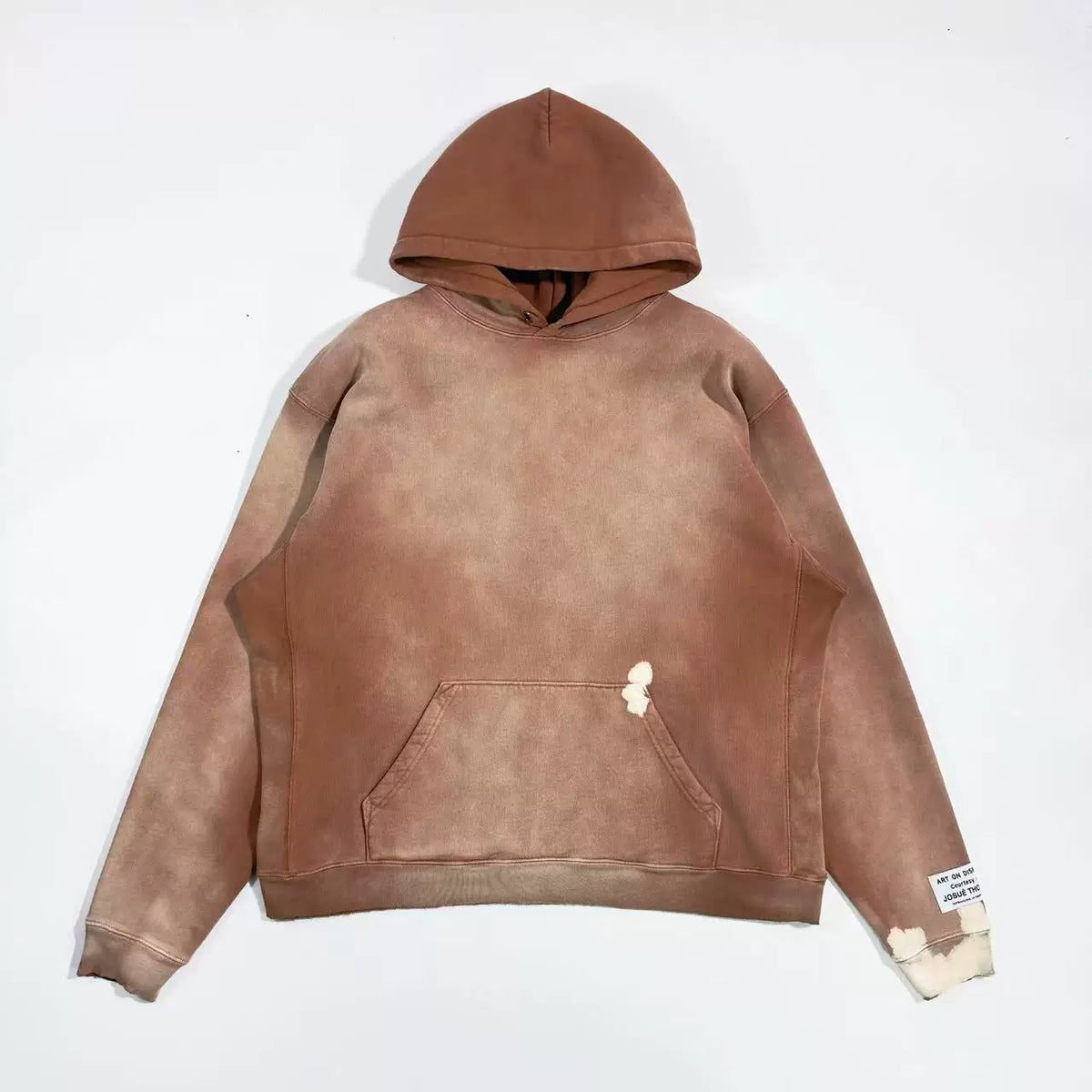 GALLERY DEPT. VENTURA HOODIE is an American style high street hoodie made of old, washed, and discarded soil
